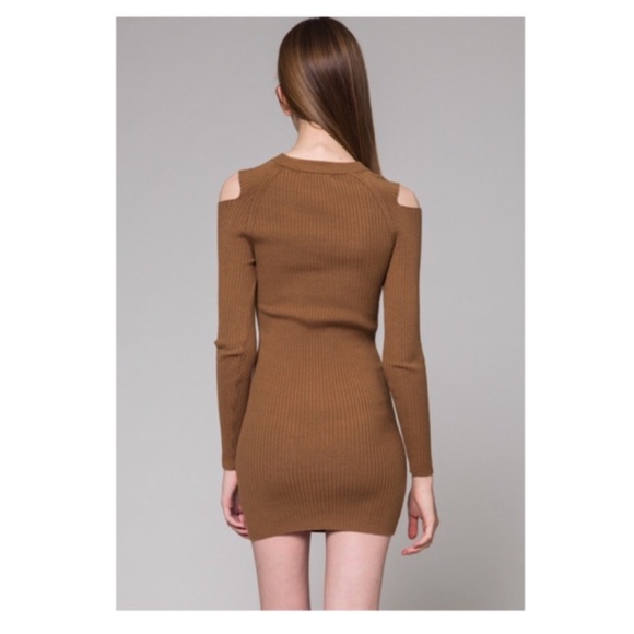 🎈SALE 🎈Alexa Bodycon Cold Shoulder Dress - Picture 3 of 6